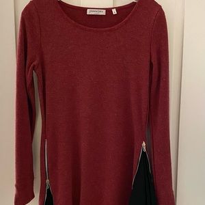 Maroonish burgundy soft tunic hardly worn 20” from under arm and 17 1/2” chest